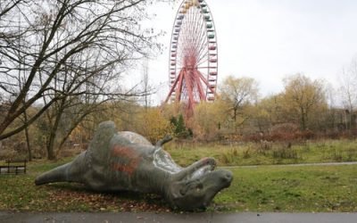 EXTINCTION BY NUMBERS